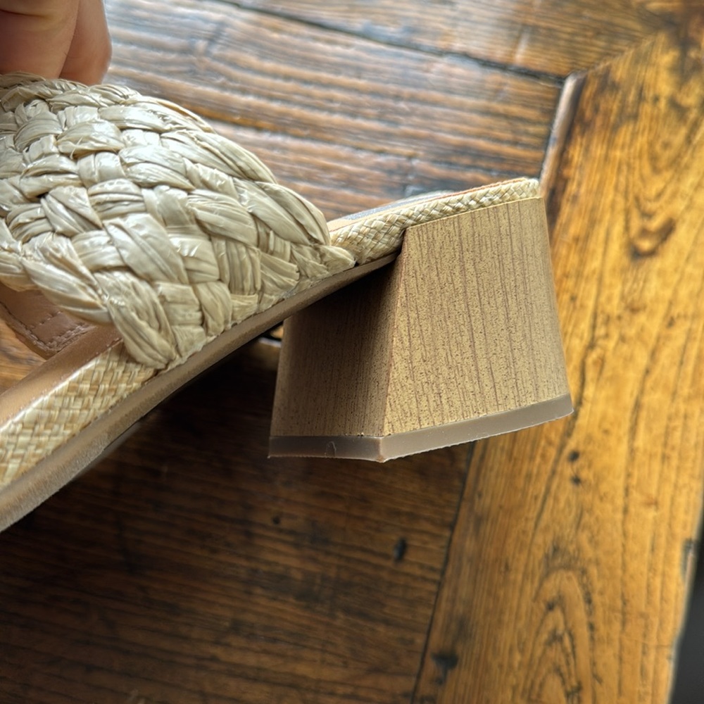 Dolce Vita sandals - Picture 2 of 3
